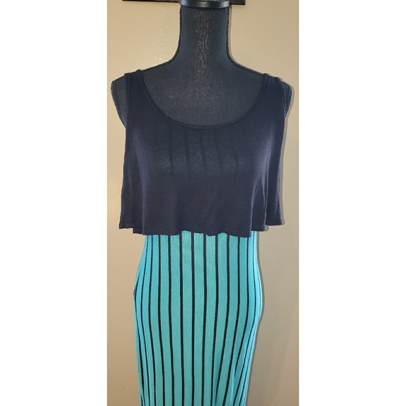 Green and black striped dress - Picture 1 of 4